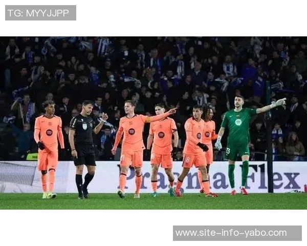 巴萨在曼萨诺执法生涯中红牌最多梅西也曾遭遇红牌困扰